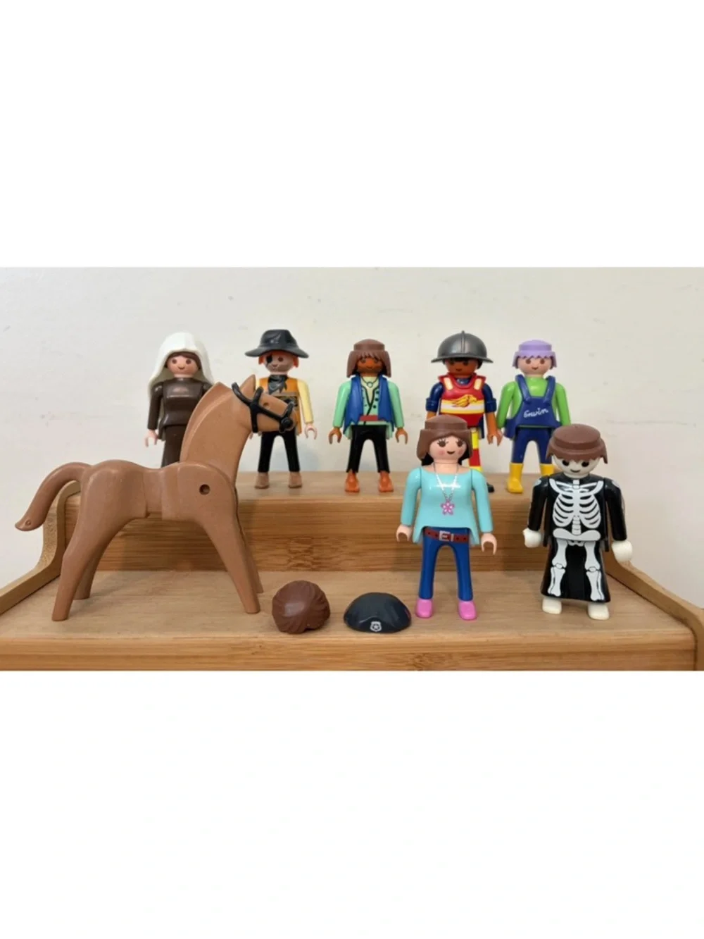 Playmobil Geobra Lot of 10 Figures (Pirates Machinist Fireman Girl +) Horse Hats